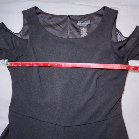 Connected Apparel Cold Shoulder Jumpsuit Size 8P - Picture 9 of 16